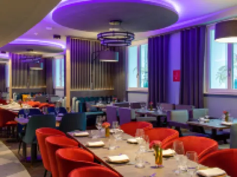 Leonardo Royal Hotel Nürnberg Hotels in der Nähe von Brunnen Ehekarussell