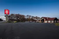 Red Roof Inn & Suites Hazleton Hotels in Sugarloaf Township