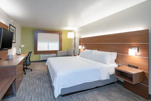 Holiday Inn Express & Suites Elkins Hotels in Elkins