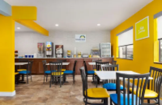 Days Inn by Wyndham Ruidoso Downs