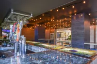 Quality Inn & Suites Montebello - Los Angeles - Bar