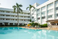 โรงแรมเซ็นทาราไลฟ์แม่สอด - ที่มีสระว่ายน้ำ