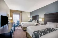 La Quinta Inn & Suites by Wyndham Karnes City - Kenedy Hotels in Karnes City