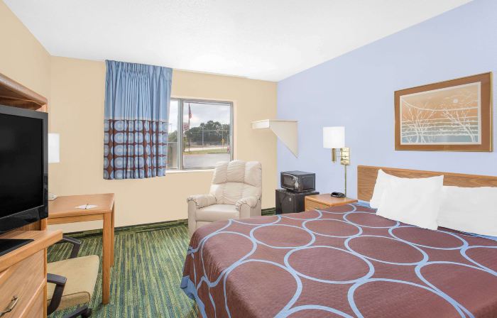 Boarders Inn & Suites by Cobblestone Hotels Waterloo Cedar Falls