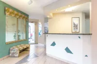 Super 8 by Wyndham Golden Hotels in Golden