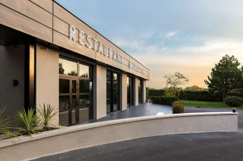 Inter-Hotel l'Aquarium Hotels in Fresnes-les-Montauban