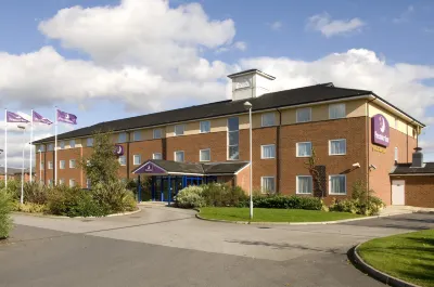Wakefield South (M1, Jct39) Hotels near Featherstone