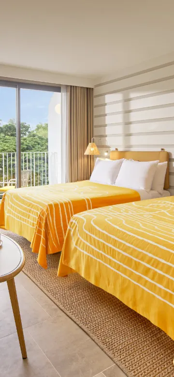 ห้องสุพีเรียร์พร้อมเตียงใหญ่สองเตียง