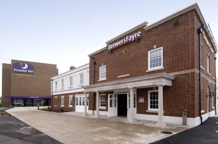 Premier Inn London Dagenham Отели в г. Рейнхем