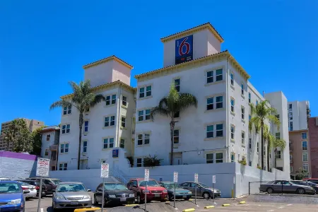 Motel 6 San Diego, CA - Downtown