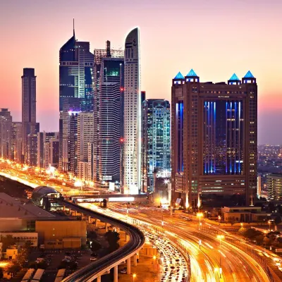 Fairmont Dubai Hotel berhampiran Pusat Dagangan Dunia