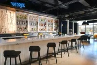 Aloft Lubbock - bar
