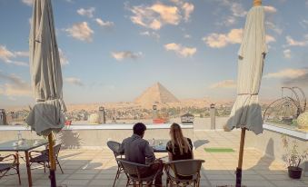 Khan DuiDar Inn - Pyramids View Rooftop