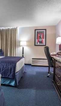 Hotels near legoland chicago 2025
