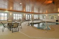 Holiday Inn Express & Suites Greenfield