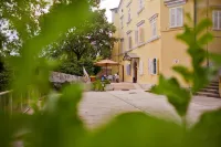 HI Hostel Rijeka - 2-Star