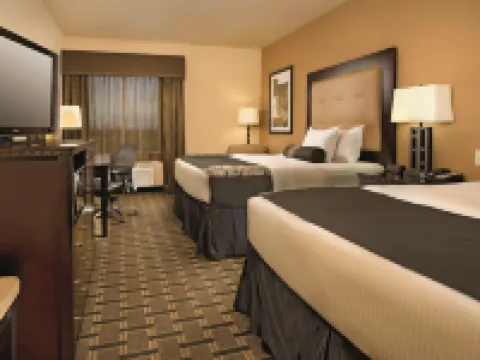 La Quinta Inn & Suites by Wyndham Denton - University Drive