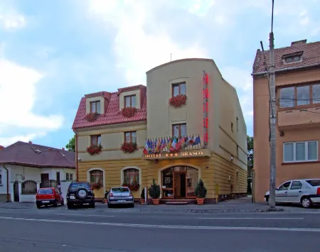 Hotel Brasov Отели в г. Брашов
