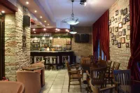 Mont Helmos Hotel - bar
