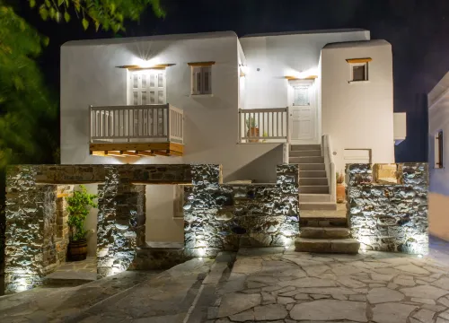Castle Mansions Hotels in Naxos