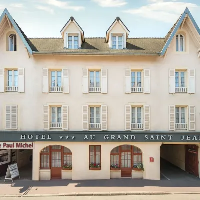 Au Petit Saint Jean Centre Beaune Hôtels à proximité de : Cave des Hospices