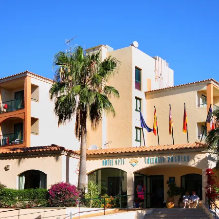 Valentin Somni Hotel & Suites