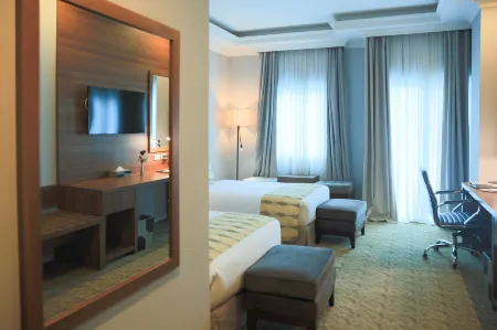 Swiss Inn Nexus Hotel