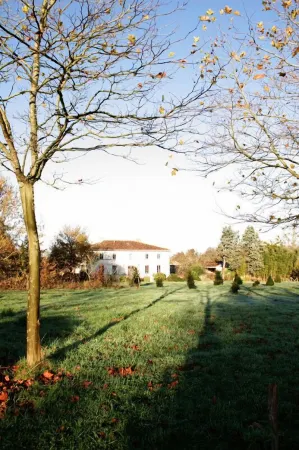 Domaine TerrOcéane Отели рядом с достопримечательностью «La Cité De L'huître»