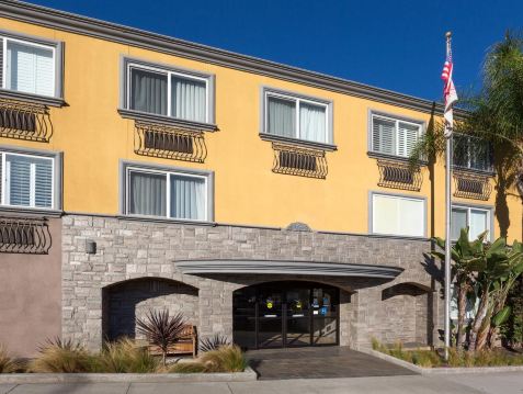 City Express by Marriott Manhattan Beach