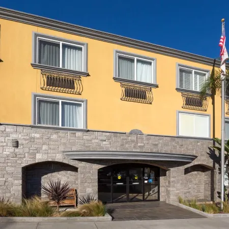 City Express by Marriott Manhattan Beach