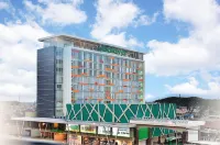 Ascent Premiere Hotel and Convention Hotel dekat Masjid Ibnu Sina