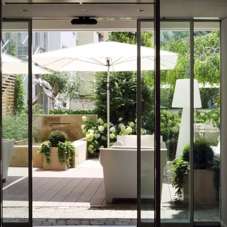 Holiday Inn VIENNA CITY by IHG Отели рядом с достопримечательностью «Рынок Нашмаркт»
