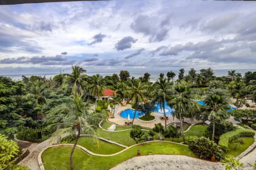 Taj Fisherman’s Cove Resort & Spa, Chennai Hotels in Covelong