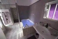 Maison d'Hôtes Ferme d'Issonges B&B