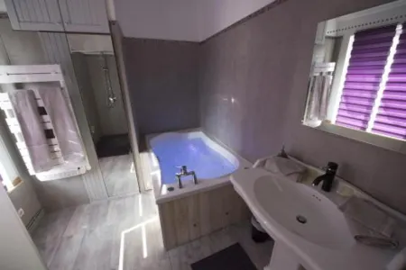 Maison d'Hôtes Ferme d'Issonges B&B Отели в г. Этамп-Сюр-Марн