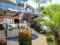 Kosmos Manor Hotels near Lion & Safari Park