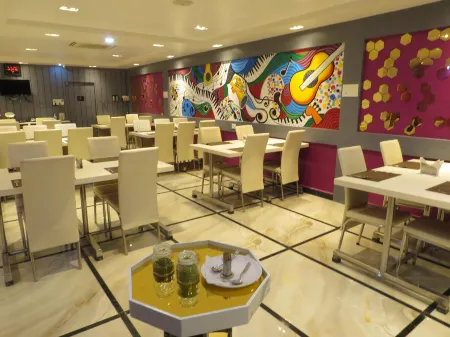 Hotel Geetanjali International