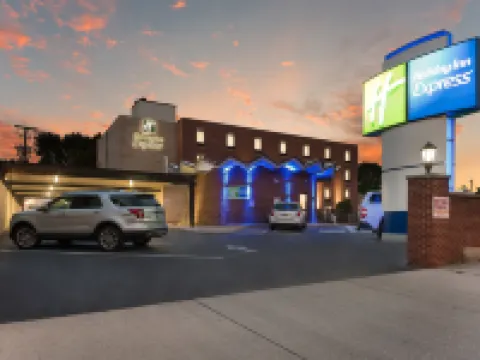 ฮอลิเดย์ อินน์ เอ็กซ์เพรส โคลัมบัส ดาวน์ทาวน์ บาย IHG โรงแรมในโคลัมบัส