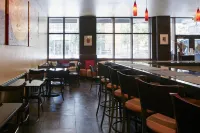 Club Quarters Hotel in Houston - breakfast