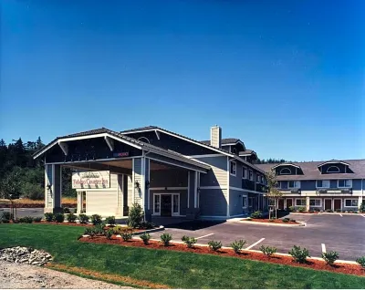 Fidalgo Country Inn Hotels near Little Cranberry Lake: A Avenue Trailhead