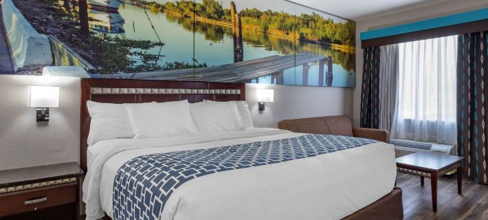Clarion Pointe Sulphur - Lake Charles Hotels in Sulphur