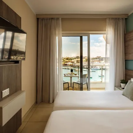 115 the Strand Hotel by Neu Collective