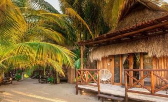 Laak Cabanas