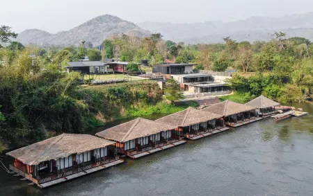 The River Life Resort Отели рядом с достопримечательностью «Rock Valley Hot Springs and Fish Spa»