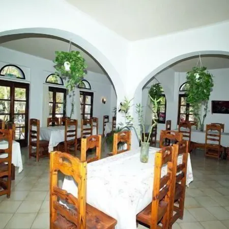Zephyros Hotel