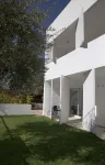 Infinity White Complex by GK Properties