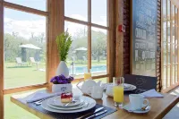 La Palma Polo Hotel - Airport Area Hotels in Пуэмбо
