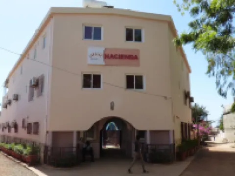 哈希恩達酒店 薩利 伯土達爾酒店