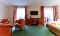 Hotel Weisser Hirsch - breakfast