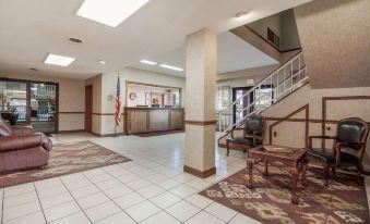 Sky-Palace Inn & Suites McCook